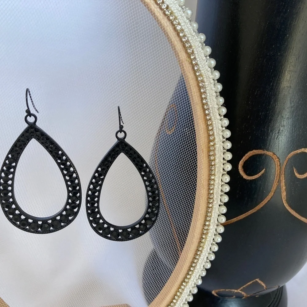 DRESS Black Earrings with Black Crystals - Picture 3 of 9